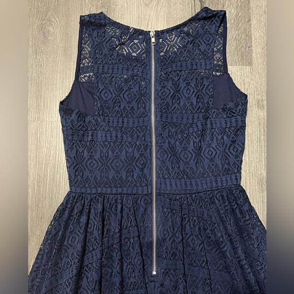 Heartsoul Lace Lined Sleeveless Peplum Dress - Navy Blue - Sz Women’s Medium - Picture 3 of 10